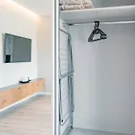 Apartment Gate *
